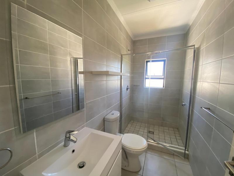To Let 1 Bedroom Property for Rent in Richwood Western Cape